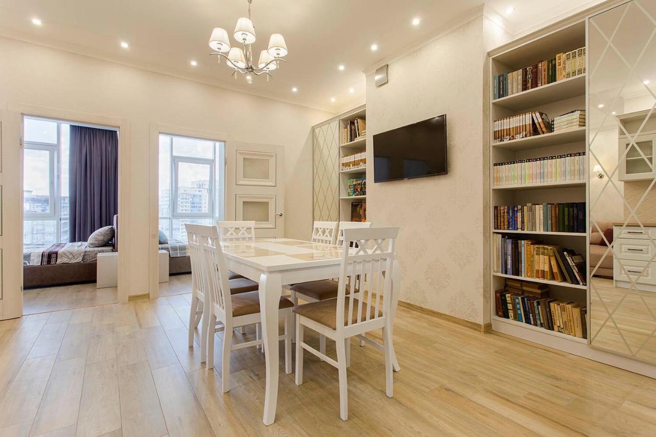 2-Roomed Apartment With Living Room Одесса Экстерьер фото