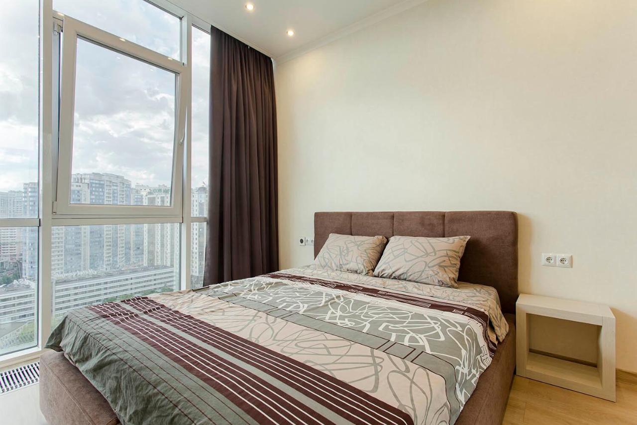 2-Roomed Apartment With Living Room Одесса Экстерьер фото